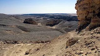 أسرار كهف مريم ومدينة الموتى.. حكاية جبل الطير بالوادي الجديد