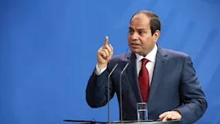 الرئيس السيسي: 65% من المصريين دون 40 عامًا وتوفير الوظائف تحدٍ كبير