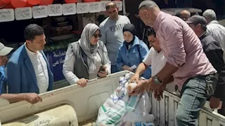 فراخ محقونة بالمياه.. ضبط مخالفات داخل محلات بالمنوفية -صور