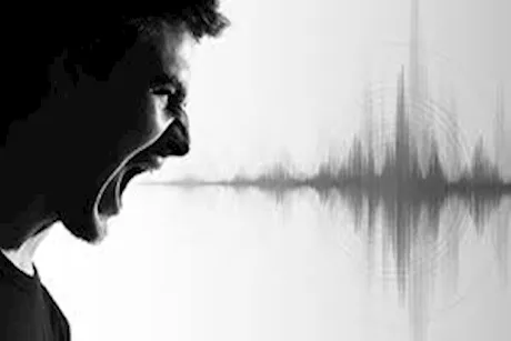 5 فيتامينات يؤدي نقصها إلى العصبية وتقلب المزاج.. استشاري يوضح