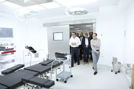 الافتتاح خلال أيام.. وزير الصحة يتفقد المبنى الجديد بمستشفى صدر العباسية 