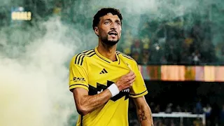 بهدف عالمي.. وسام أبو علي يعادل ميسي في الدوري الأمريكي (فيديو)