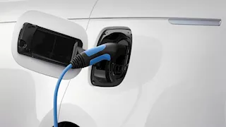 اتفاقية بين بساطة و"إنفنيتي" لتعزيز لخدمات شحن السيارات الكهربائية