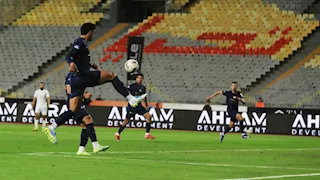 هدف ملغى وسيطرة بيضاء.. ملخص شوط الزمالك والمصري الأول في الدوري 