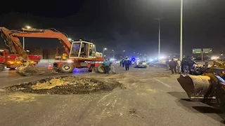 هبوط أرضي في حدائق أكتوبر وتدخل عاجل من الجهاز - صور