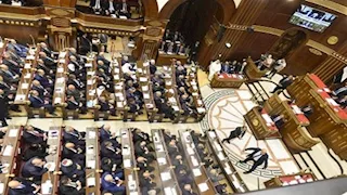 "الشيوخ" يوافق على مواد الإجازات بقانون حماية المنافسة 