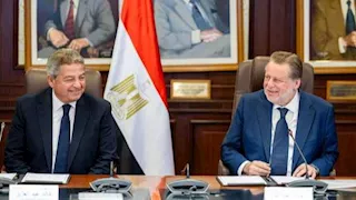 البنك المركزي و"الأعلى للإعلام "يوقعان بروتوكول تعاون لتنظيم المحتوى الرقمي المصرفي