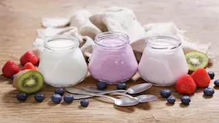 لصحة الأمعاء.. أفضل طرق لتناول الزبادي