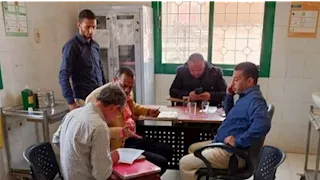 إحالة 17 طبيبًا في وحدات صحية بالمنيا للتحقيق 