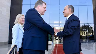 وزير الخارجية يبحث مع رئيس البرلمان الاستوني تعزيز العلاقات بين البلدين