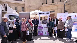 حملة توعوية لصحة الفم والأسنان للطلاب والعاملين بجامعة القاهرة - (صور)