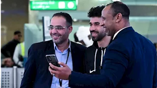 استعدادا لموقعة الكونفدرالية.. بعثة الزمالك تصل الجزائر بعد رحلة 4 ساعات