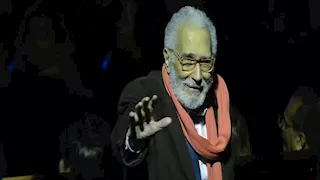 نجل عبدالرحمن أبو زهرة لـ مصراوي: "للأسف مفيش تحسن في حالة الوالد"