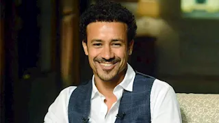 طرح البوستر الدعائي لفيلم "إذما" استعدادا لعرضه بالسينمات