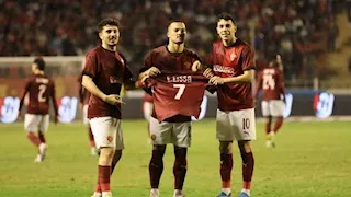 لاعبو سيراميكا كليوباترا يدعمون إسلام عيسى بهذه الطريقة