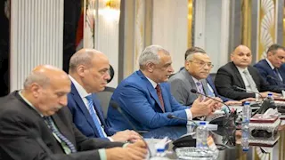 جمبلاظ ومحافظ القاهرة يبحثان خطة التحول للنقل الأخضر وتطوير المخلفات