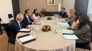 وزير الصحة يلتقي وزيرة فرنسية لبحث تعزيز الشراكات