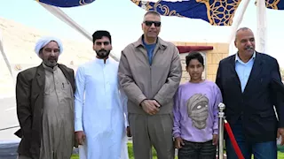 محافظ جنوب سيناء يفتتح طريق حمام موسى بالطور