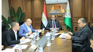 محافظ الجيزة يتابع تنفيذ الخطة الاستثمارية وملفات التصالح بأطفيح