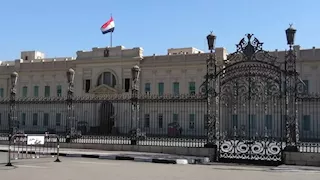 محافظة القاهرة تشن حملات إزالة واسعة لمخالفات البناء في مختلف الأحياء