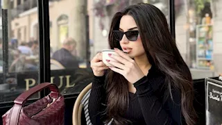 "في اسبانيا".. 5 صور جديدة لحنين خالد زوجة محمد عواد