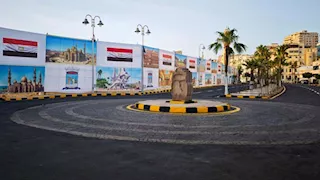 20 صورة مبهرة.. كيف ظهرت الإسكندرية في استقبال السيسي وماكرون؟