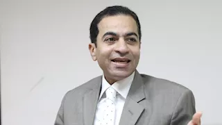 أستاذ تمويل: وجود رئيس الوزراء بالمصانع يعكس مساندة الدولة لرجال الأعمال