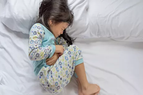 أطعمة تسبب نمو فطريات الأمعاء عن أطفال التوحد - طبيب يحذر