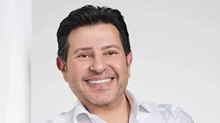 بين المصري واللبناني.. كواليس الأغاني التي سجلها هاني شاكر ولم تُطرح قبل رحيله