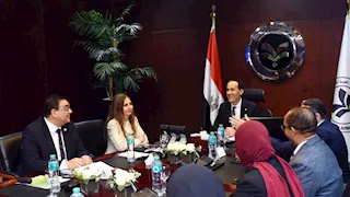 محمد عوض يبحث خطط تطوير منظومة الجودة بهيئة الاستثمار