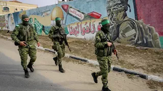 الضغط بالمادة 17.. ما مصير اتفاق وقف الحرب في غزة بعد رفض "حماس" نزع السلاح؟ 