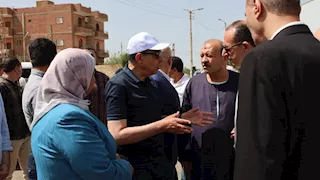 يضم 300 باكية.. محافظ المنيا يتفقد التجهيزات النهائية لسوق بني مزار الحضاري 