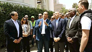 رئيس الوزراء يكشف حقيقة نزع ملكية محلات الإيجار القديم