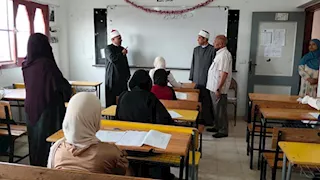 رئيس منطقة الإسماعيلية الأزهرية يتفقد امتحانات الإعدادية بالتل الكبير