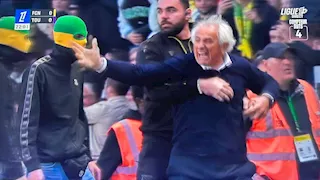 في حضور مصطفى محمد.. جماهير نانت تقتحم ملعب مباراة الفريق أمام تولوز بالدوري