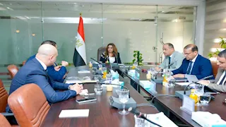 التحول الرقمي يصل الميكروباص.. وخطط لتحسين الخدمة والانضباط بالمواقف