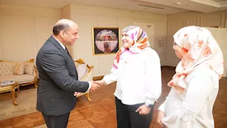 بعد استغاثتها.. وزير العمل يوجه بتوفير وظيفة لـ "لاعبة منتخب مصر للمكفوفين"