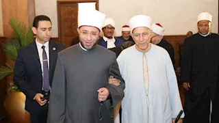 وزير الأوقاف يشهد ملتقى الفكر الإسلامي بمسجد الحسين بمشاركة علماء من 53 دولة