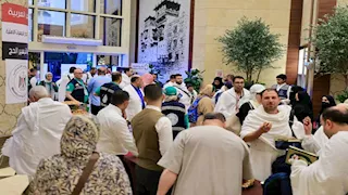 التضامن: وصول 10 آلاف حاج من حجاج الجمعيات إلى مكة والمدينة (صور)