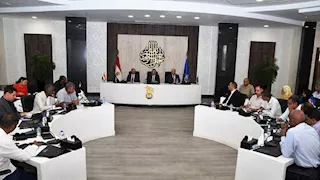 إحالة مسؤولين بالأملاك والإدارات الهندسية في أسوان للتحقيق (صور)