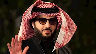 تركي آل الشيخ يصل مصر لحضور العرض العالمي لفيلم "7 Dogs"