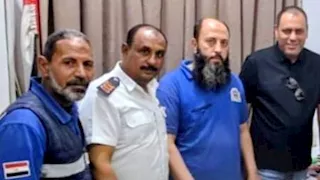 "ربنا بعتكوا نجدة ليا".. مسعفون يعيدون 1.4 مليون جنيه "أمانات" لمصاب بالدقهلية