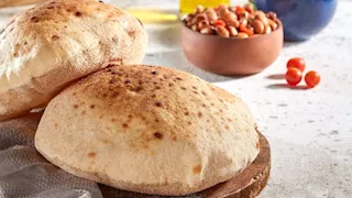  ماذا يحدث لجسمك عند تناول العيش البلدي يوميا؟