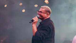 بالفيديو.. أول رد من عمرو دياب على اتهامه بإحراج يسرا 