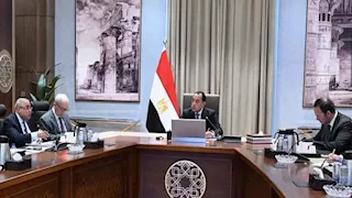 مدبولي يعلن زيادة 20% على أسعار كهرباء المطاعم والكافيهات في هذه الحالة