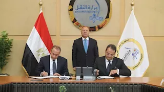 وزير النقل يشهد توقيع اتفاقية لتطوير الحجز الإلكتروني بأتوبيسات نقل الركاب
