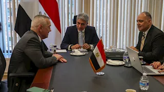 وزير السياحة يبحث في نيويورك استرداد الآثار المصرية المهربة من الخارج
