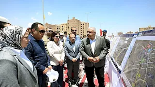 يربط الدائري الجنوبي والشمالي| 10 صور.. مدبولي يتفقد محور عمرو بن العاص