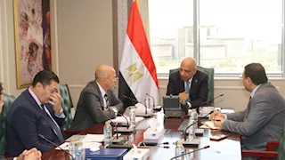 وزير الكهرباء يبحث إنشاء مركز عالمي للبيانات