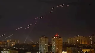 بصواريخ وطائرات مسيرة.. كيف تعرضت أوكرانيا لهجوم روسي ضخم؟